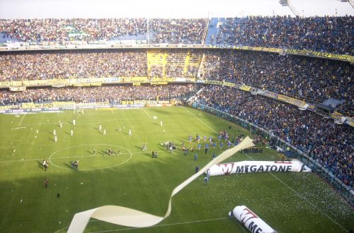 BOMBONERA STADIUM